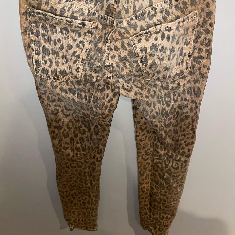 Like new gently worn